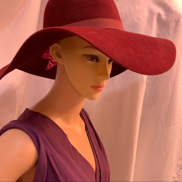 authentic HERMÈS bordeaux FELTED RABBIT FUR hat - Picture 8 of 8